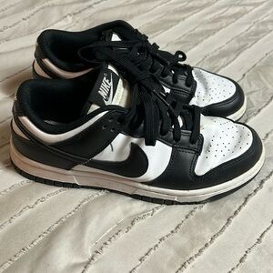 Panda dunks